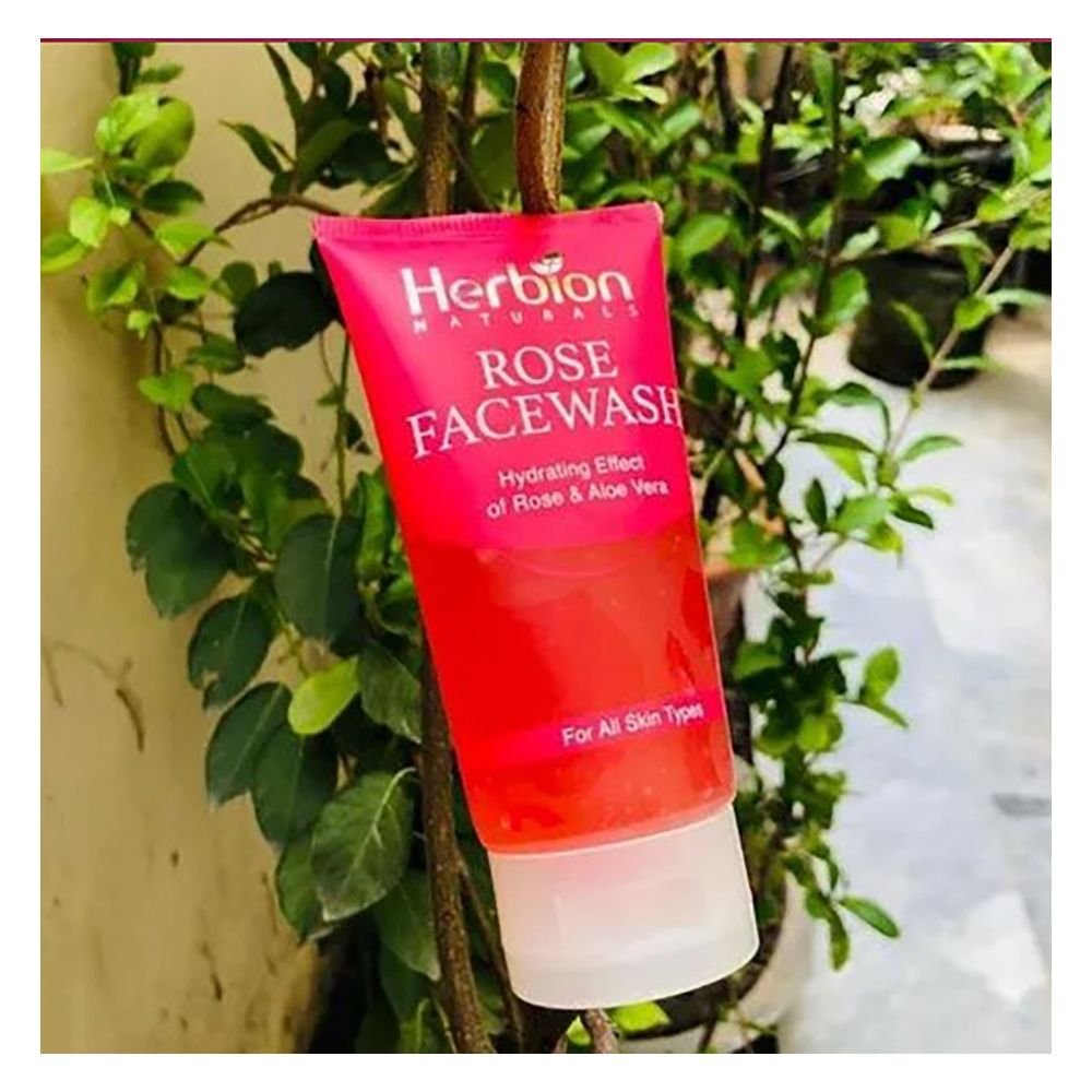 Herbion Rose And Aloe Vera Hydrating Face Wash (100ml)